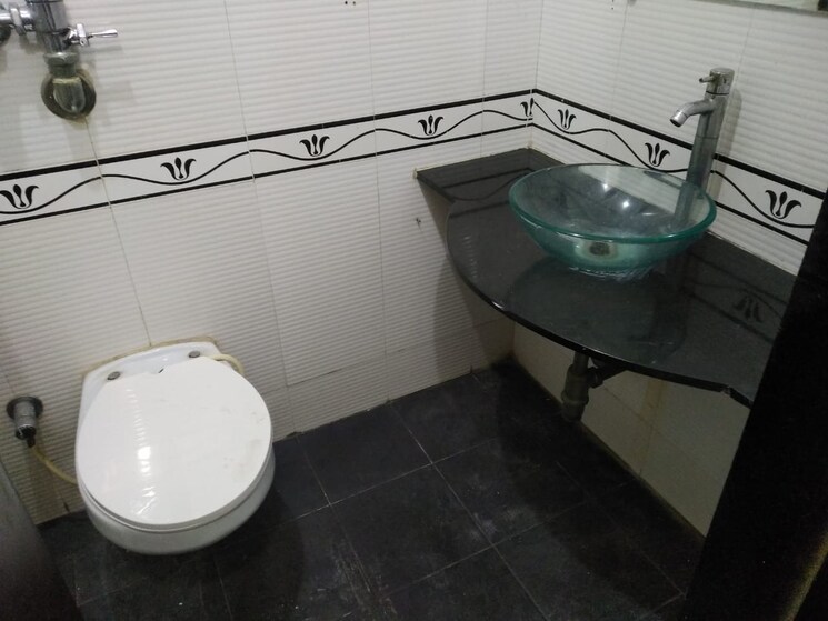 Bathroom, lake-florence 1 Bedroom 625 Sq.Ft. Apartment In Powai Mumbai 7752944