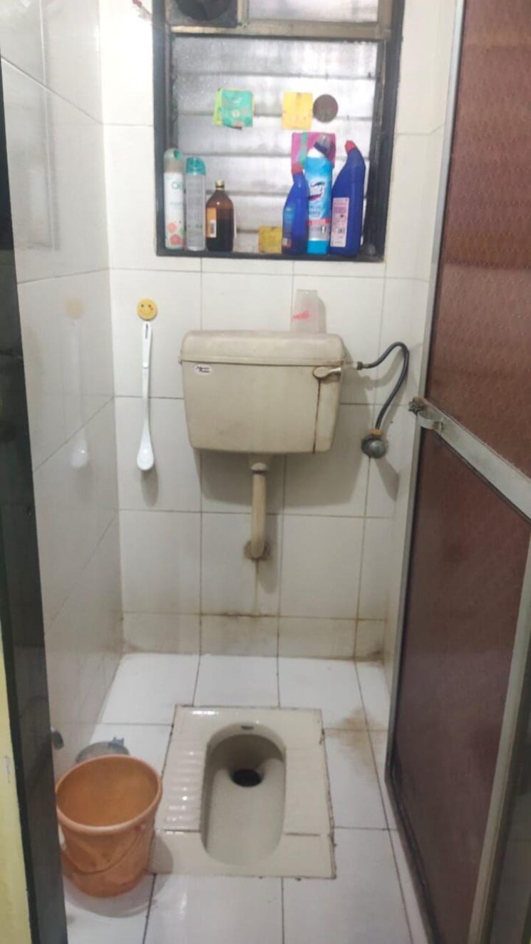 Bathroom, samta-chs 1 Bedroom 450 Sq.Ft. Apartment In Wagle Industrial Estate Thane 7753201