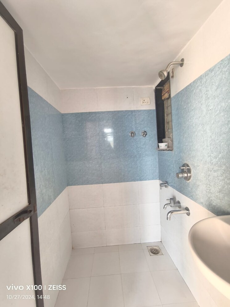 Bathroom, green-square 1 Bedroom 419 Sq.Ft. Apartment In Kasarvadavali Thane 7753629