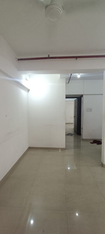 Room in 2 BHK Apartment at Mulund East – for Sale