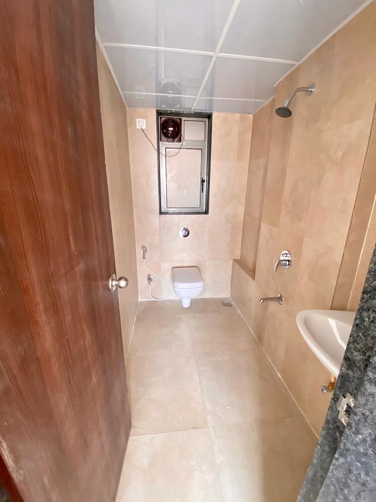 Bathroom, runwal-eirene 1 Bedroom 423 Sq.Ft. Apartment In Balkum Pada Thane 7753866