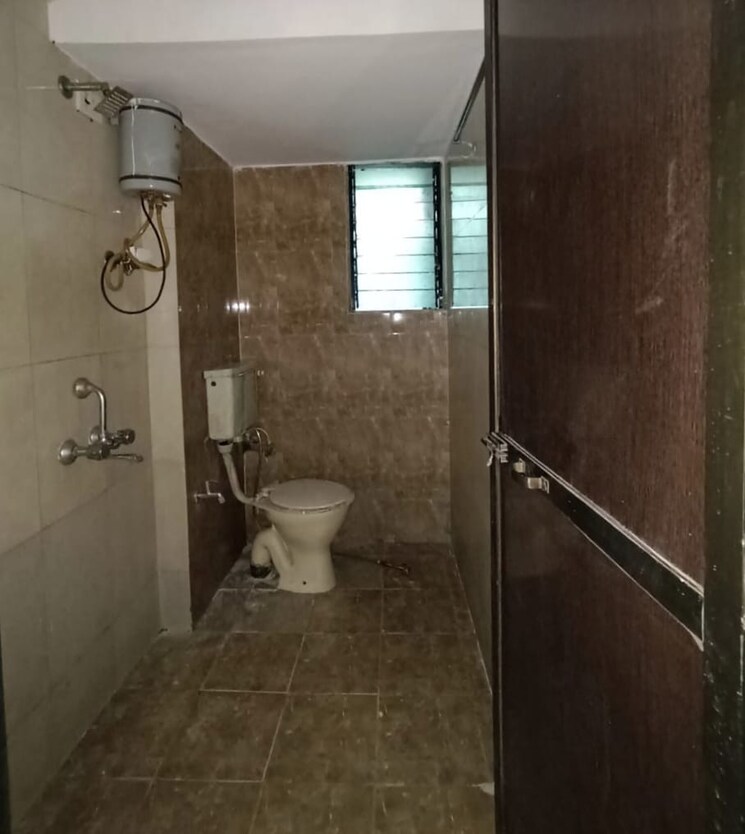 Bathroom, sundew-swastik-park-bhandup-west 2 Bedroom 650 Sq.Ft. Apartment In Bhandup West Mumbai 7754073