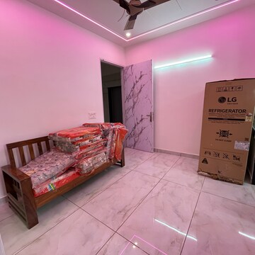 Bedroom in 1.5 BHK Builder Floor at Ansal Sushant Lok I, Sector 43 – for Rent