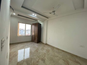 Room in 3 BHK Builder Floor at Chattarpur – for Sale