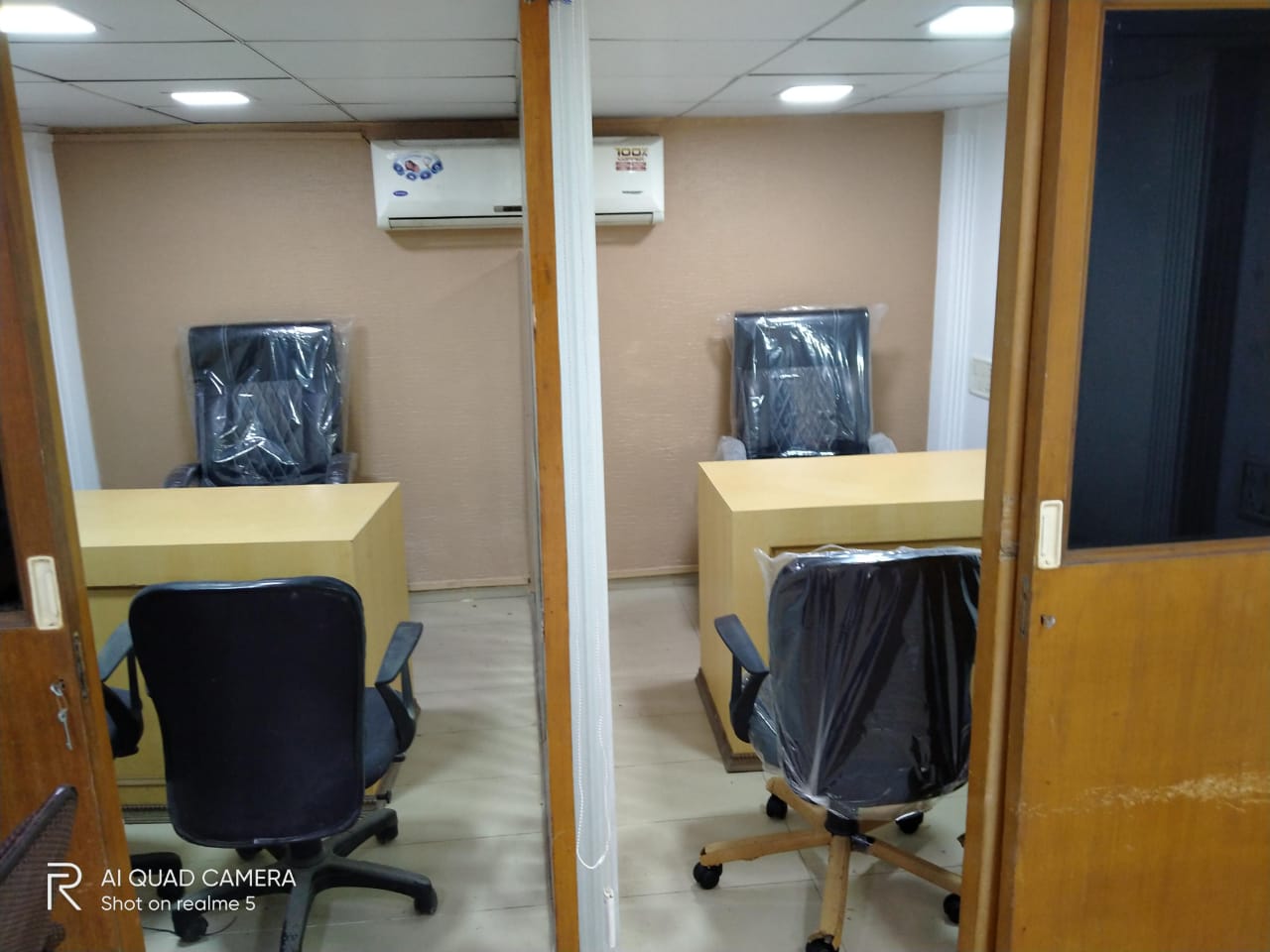 Commercial Office Space 600 Sq.Ft. फॉर रेंट इन Andheri West Mumbai  7754553