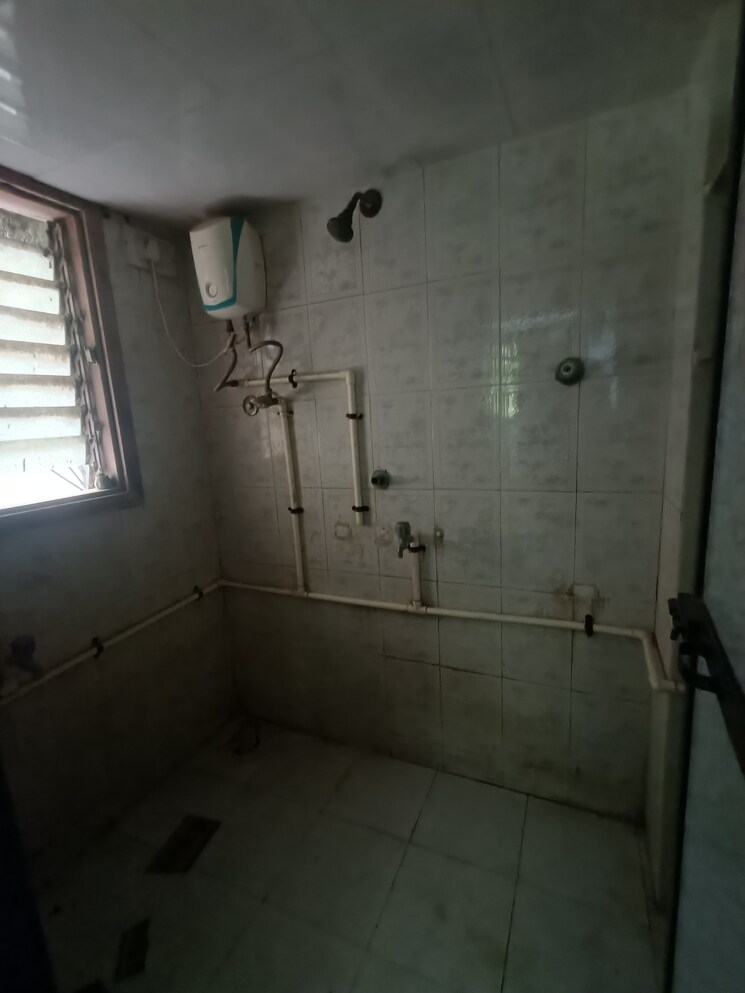 Bathroom, rashmi-hetal 1 Bedroom 450 Sq.Ft. Apartment In Mira Road Thane 7754620