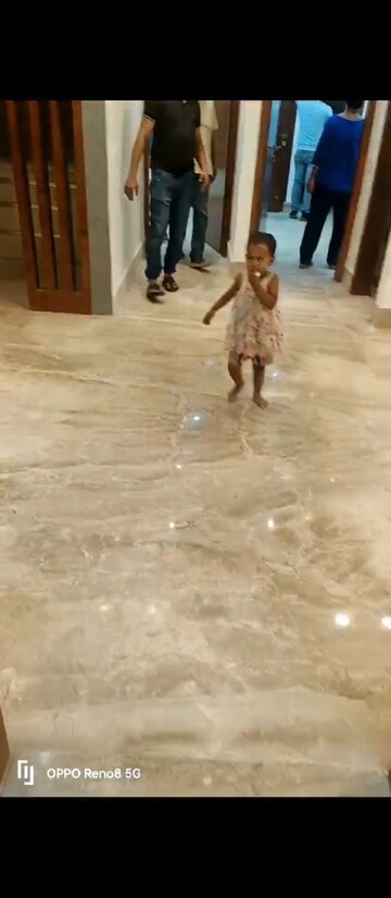 Parking in 3 BHK Builder Floor at Mehrauli – for Rent