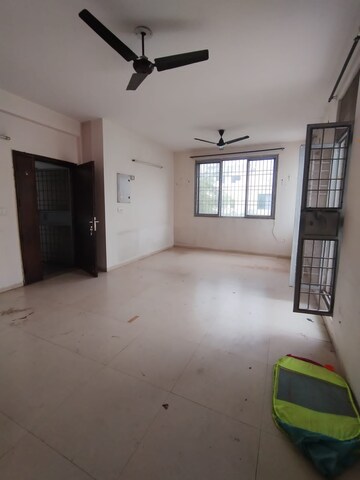 Room in 3 BHK Builder Floor at Vatika Primrose Floors, Sector 82 – for Sale