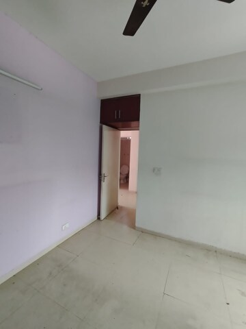 Room in 3 BHK Builder Floor at Vatika Primrose Floors, Sector 82 – for Sale