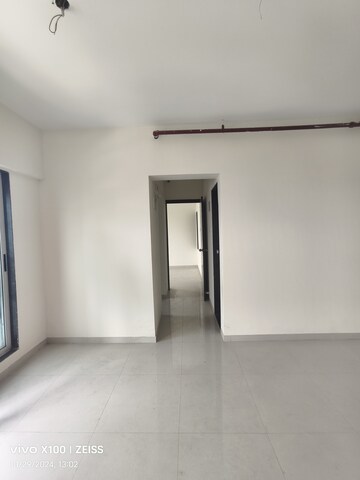 Room in 1 BHK Apartment at Vihang Valley Phase 3, Kasarvadavali – for Sale
