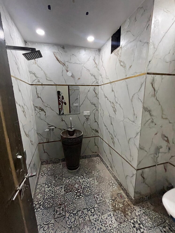 Bathroom, dosti-willow 2 Bedroom 873 Sq.Ft. Apartment In Balkum Pada Thane 7754766