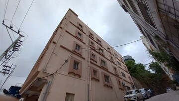 6+ BHK Builder Floor – Exterior View View at Alkapoor - for Rent