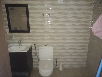  4 BHK Apartment at Elite Golf Green, Sector 79 – for Sale