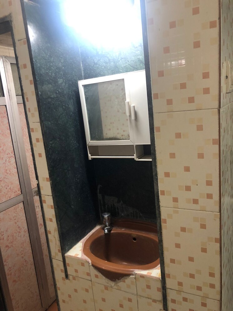 Bathroom, anuradha-chsl 3 Bedroom 685 Sq.Ft. Apartment In Mira Road Thane 7755142