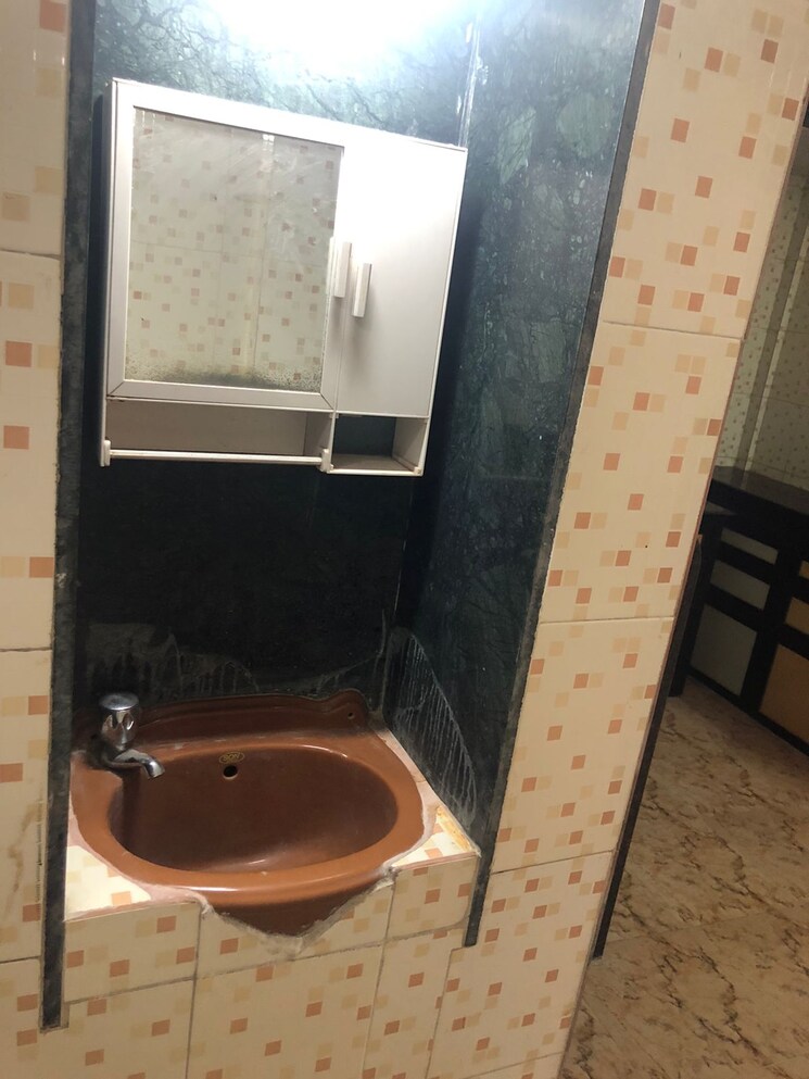 Bathroom, anuradha-chsl 3 Bedroom 685 Sq.Ft. Apartment In Mira Road Thane 7755142