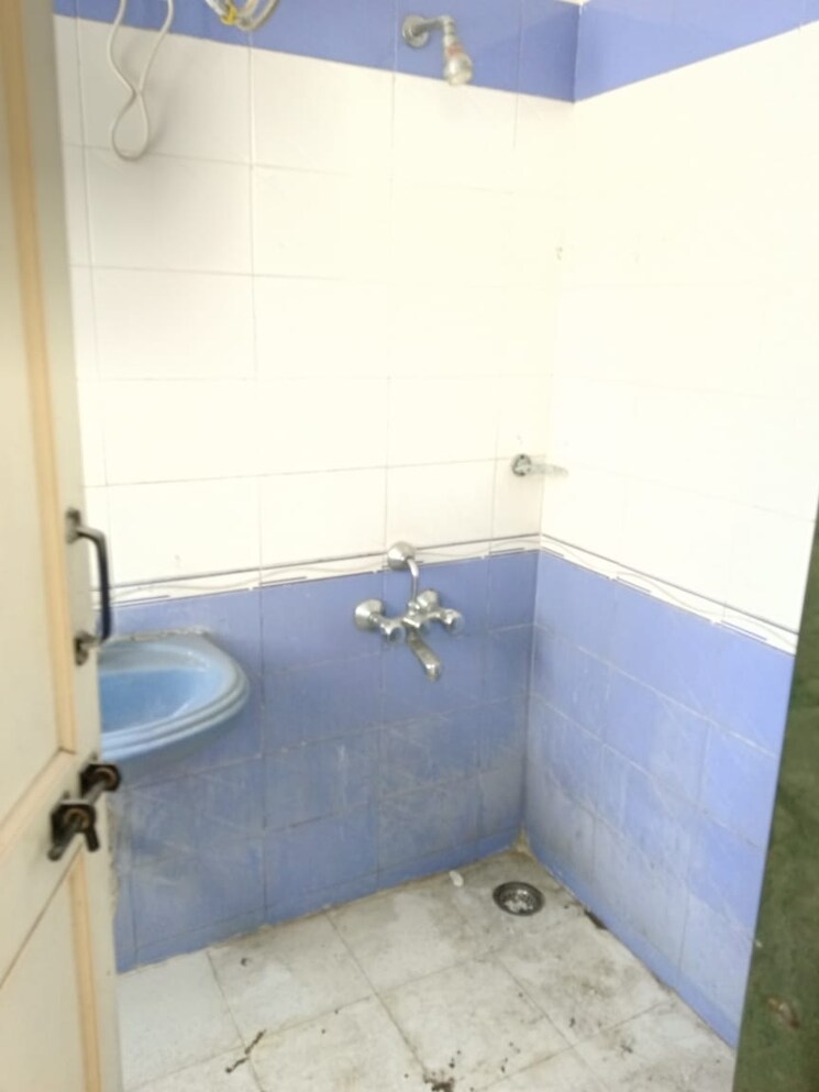 Bathroom, kunal-nakshatram 3 Bedroom 1300 Sq.Ft. Apartment In Chinchwad Pune 7755183