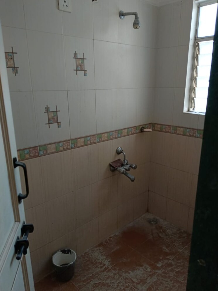 Bathroom, kunal-nakshatram 3 Bedroom 1300 Sq.Ft. Apartment In Chinchwad Pune 7755183