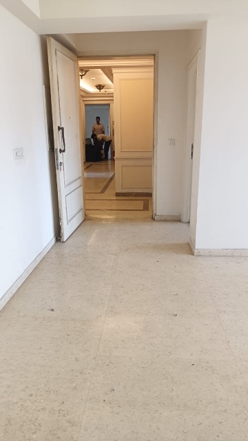 3 BHK + Servant Room Apartment For Sale in DLF New Town Heights I