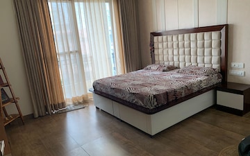 Plot For Sale in Hauz Khas Enclave