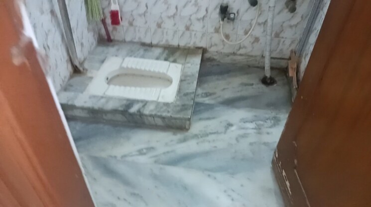 Bathroom, vaishali sector 4 2 Bedroom 1000 Sq.Ft. Builder Floor In Vaishali Sector 4 Ghaziabad 7755698