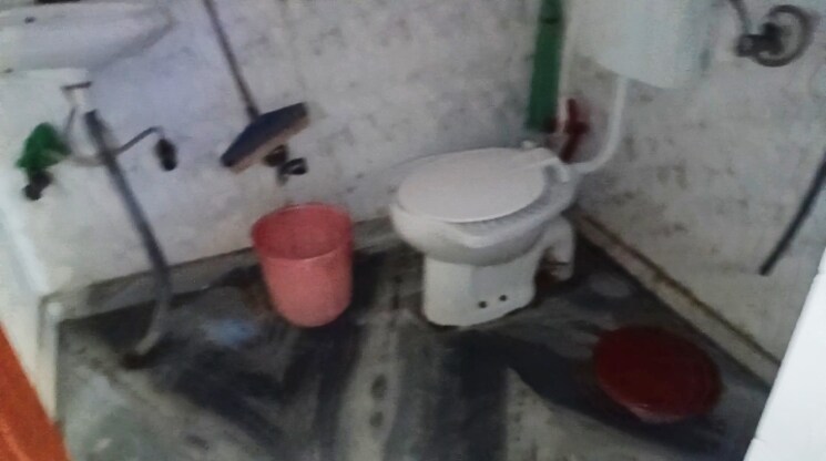 Bathroom, vaishali sector 4 2 Bedroom 1000 Sq.Ft. Builder Floor In Vaishali Sector 4 Ghaziabad 7755698