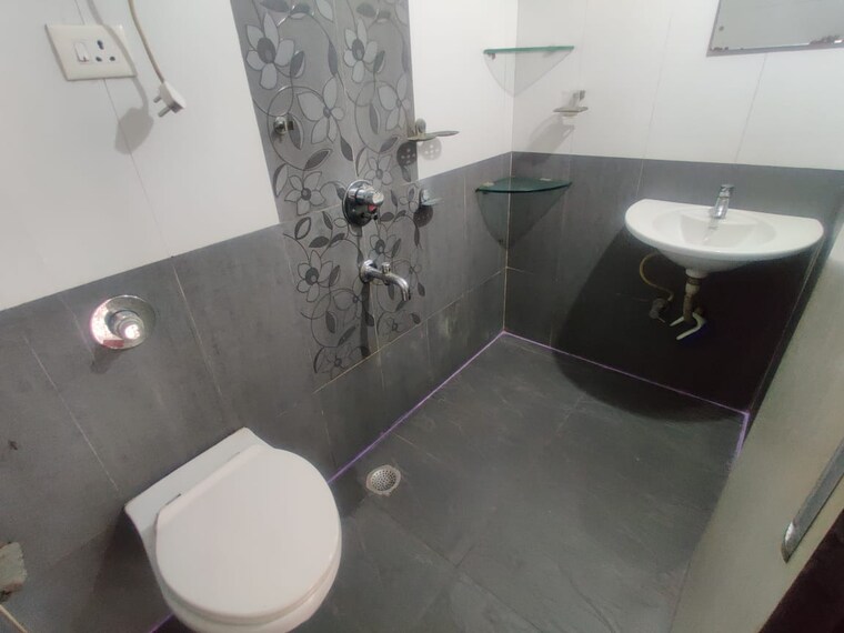 Attached Bathroom, sangharsh-chs 2 Bedroom 1100 Sq.Ft. Apartment In Nerul Sector 25 Navi Mumbai 7755874