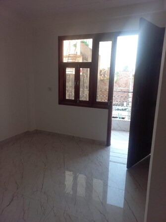 2 BHK Builder Floor For Rent in Preet Vihar Delhi  7755906