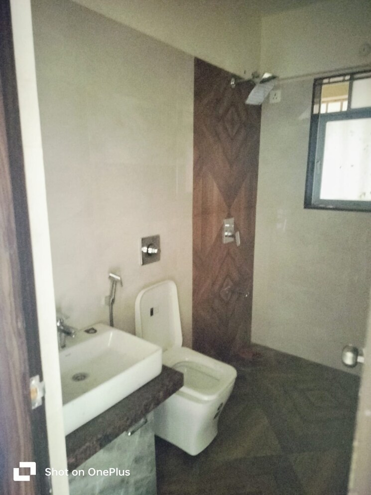 Attached Bathroom, shree-tirupati-stg-signature-residency 2 Bedroom 735 Sq.Ft. Apartment In Ghodbunder Road Thane 7755960