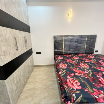 Bedroom in 2 BHK Builder Floor at Sector 73 – for Sale