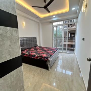 Bedroom in 2 BHK Builder Floor at Sector 73 – for Sale