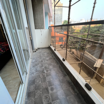 Balcony in 2 BHK Builder Floor at Sector 73 – for Sale