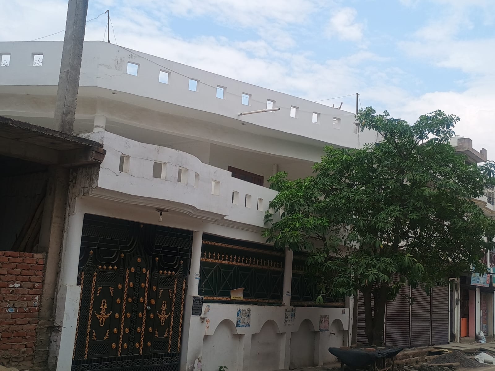 Rental 6+ Bedroom 2100 Sq.Ft. Independent House in Krishna Nagar