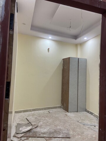 Room in 3 BHK Independent House at Govindpuram – for Sale