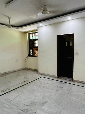 Room in 2 BHK Independent House at Dharam Flats, Palam Vihar Extension – for Sale
