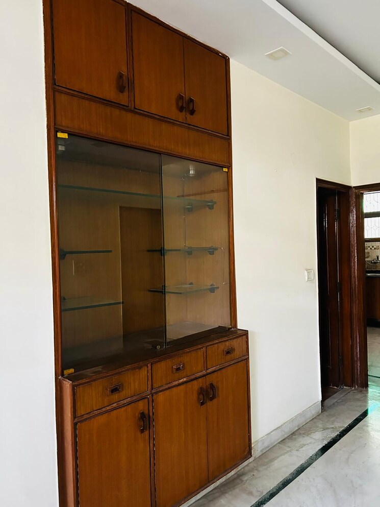 Room, dharam-flats 2 Bedroom 65 Sq.Yd. Independent House In Palam Vihar Extension Gurgaon 7756593