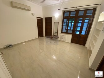 2 BHK Builder Floor For Rent in Golf Links Delhi  7756687