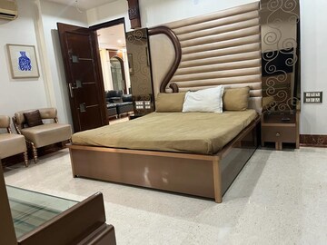 Master Bedroom in 6+ BHK Penthouse at Shalimar Bagh – for Sale
