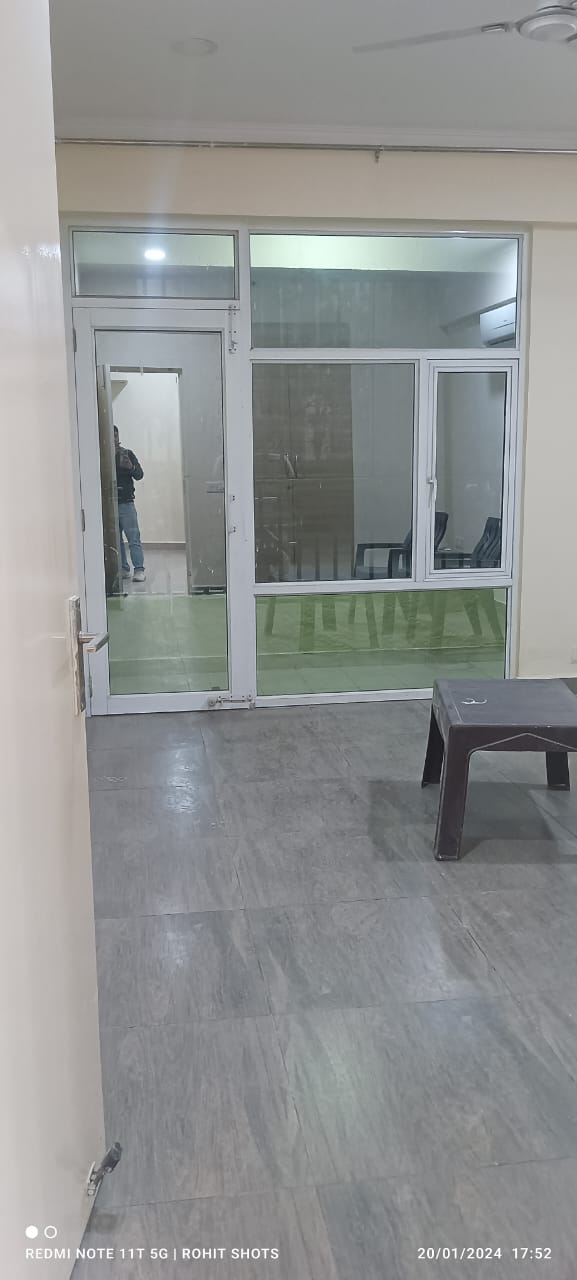 2 BHK Apartment For Sale in Gaur City 2 - 11th Avenue