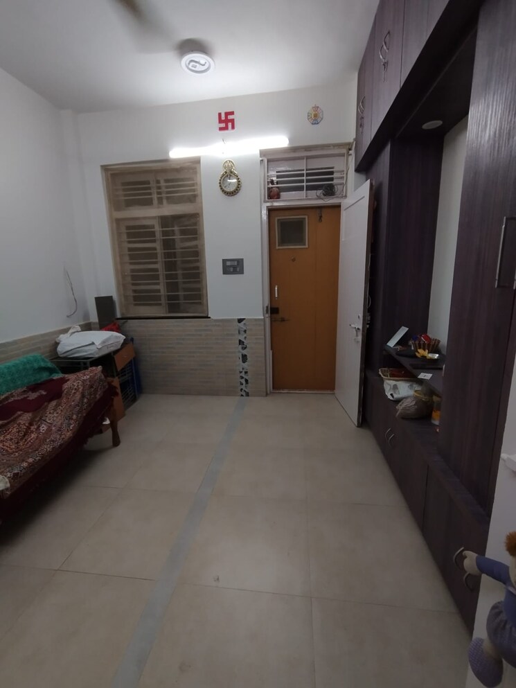  Parking, sahajeevan-chs-dadar 1 Bedroom 400 Sq.Ft. Apartment In Dadar West Mumbai 7756907