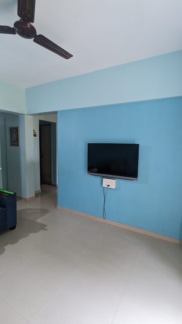 रेसिडेंशियल फ्लैट वर्ग फुट फॉर रेंट इन वाकड़ पुणे  7756970