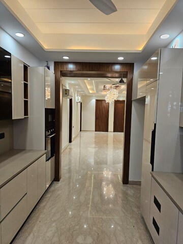 Building Lobby in 4 BHK Builder Floor at Sushant Lok 3, Sector 57 – for Sale