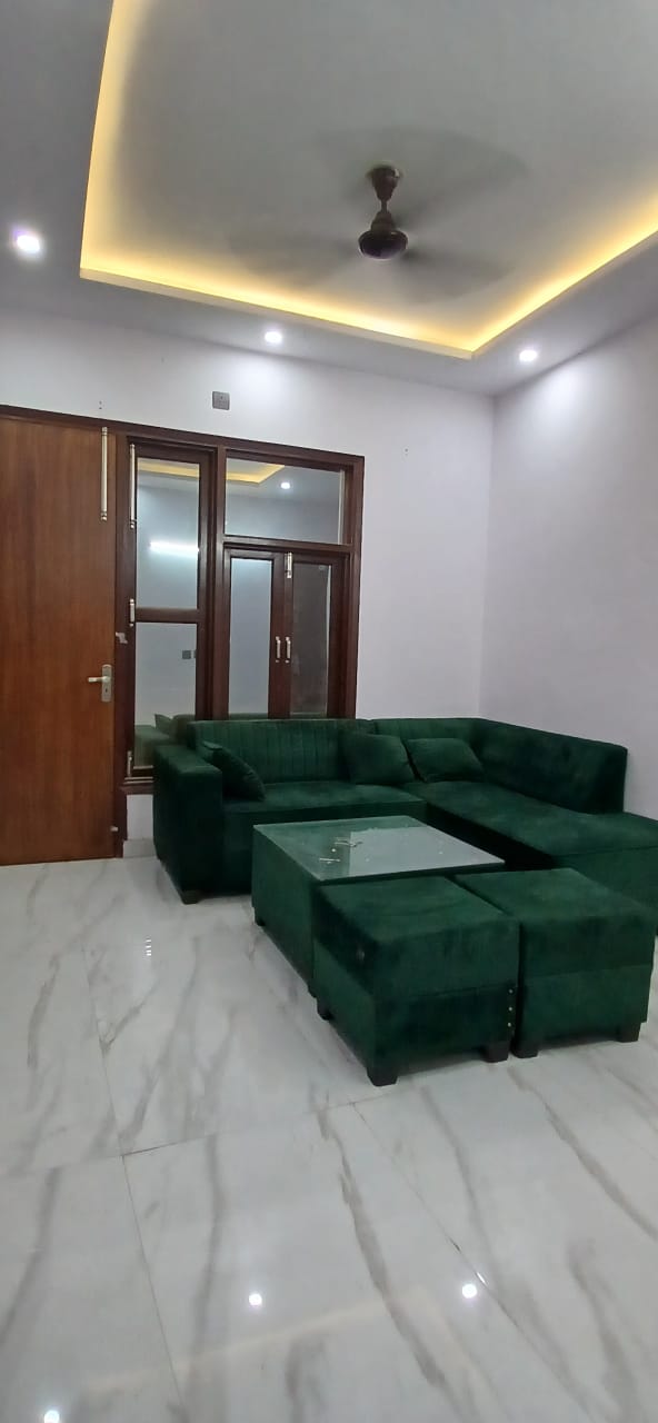 1 BHK Builder Floor For Rent in Freedom Fighters Enclave Delhi  7757605