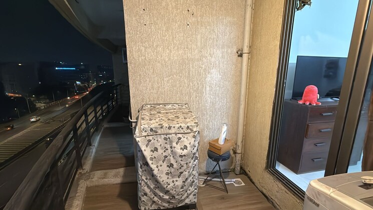 Bathroom, mj-shah-centrio 1 Bedroom 620 Sq.Ft. Apartment In Govandi Mumbai 7757713