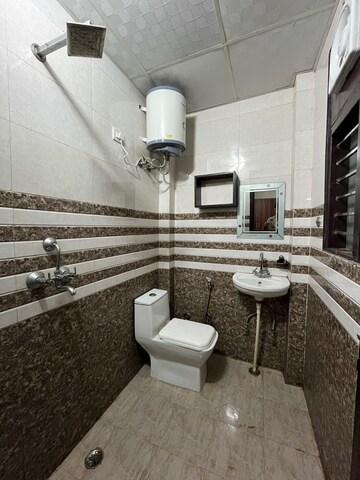 Bathroom in 3 BHK Builder Floor at Sushant Lok 3, Sector 57 – for Sale
