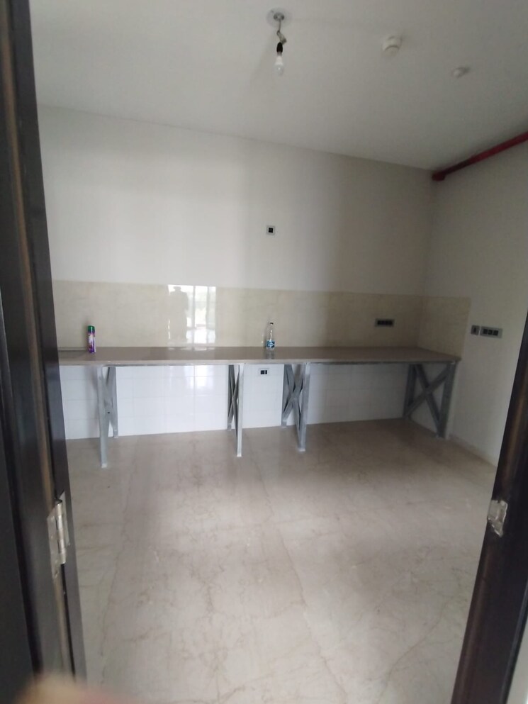 Kitchen, oberoi-enigma 4 Bedroom 1927 Sq.Ft. Apartment In Mulund West Mumbai 7758142