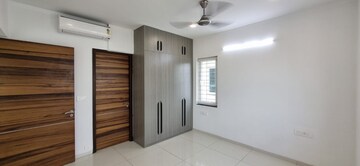 Room in 3 BHK Apartment at Jayabheri The Summit, Narsingi – for Sale