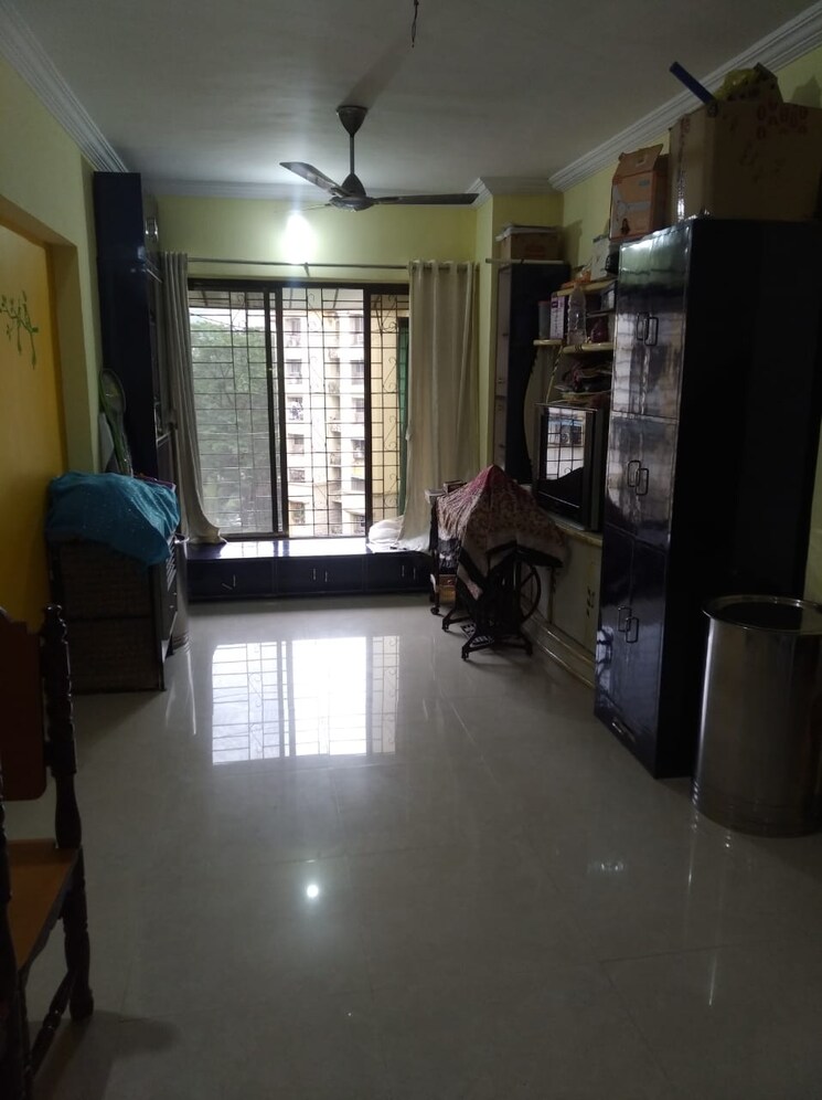 Living Room, sai-baba-vihar-complex 2 Bedroom 635 Sq.Ft. Apartment In Ghodbunder Road Thane 7758478