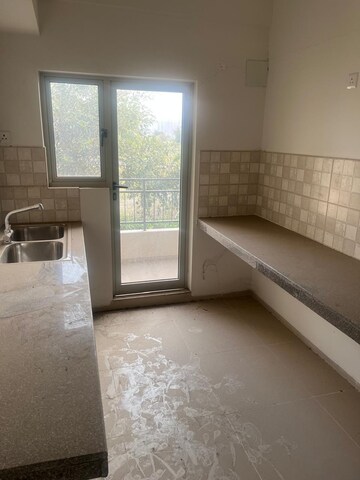 Room in 3 BHK Apartment at Cosmos Express 99, Sector 99 – for Sale