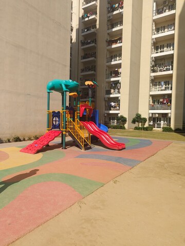 Gym in 3 BHK Apartment at Cosmos Express 99, Sector 99 – for Sale