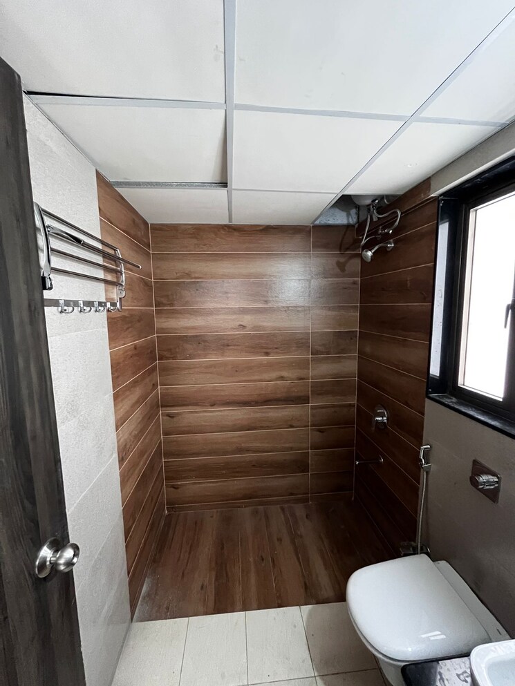 Bathroom, supreme-universal-estado 3 Bedroom 1210 Sq.Ft. Apartment In Baner Pune 7758579